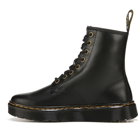 Dr. Marten women size 6 boots - Picture 3 of 3